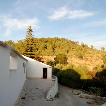 With 2 Bedrooms In Alenquer, With Wonderful Mountain View, Private Pool... Apartment Alenquer