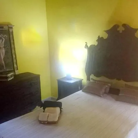 With 2 Bedrooms In Alenquer, With Wonderful Mountain View, Private Pool... * Alenquer